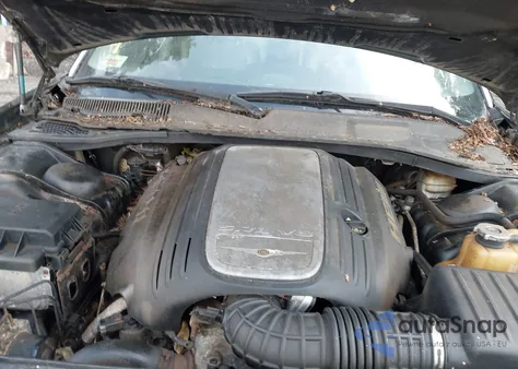 2006 Chrysler 300C из США, поврежденный, VIN 2C3KA63H56H177470